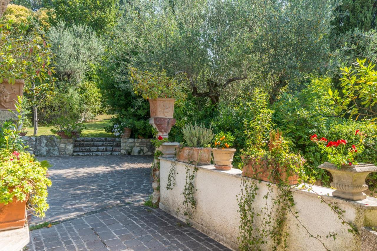 Hotel Le Rocce Magione Exterior foto